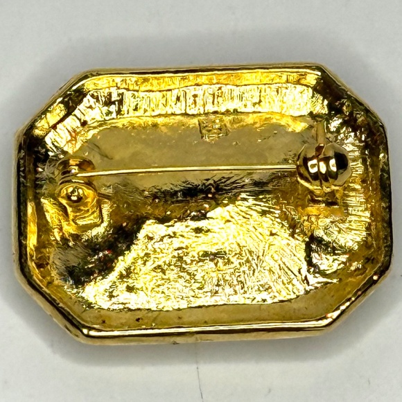 Enormous Crystal Rhinestone Broach - Picture 5 of 7